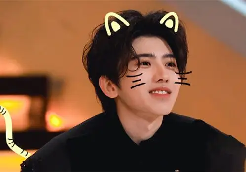 超帅气蔡徐坤图片_可爱帅气的蔡徐坤