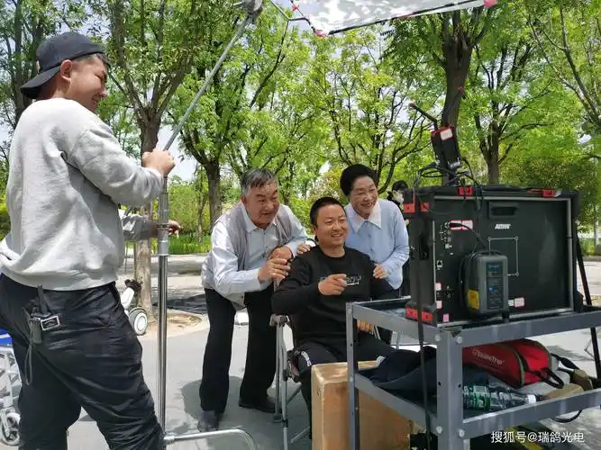 公益广告助力美好生活铠甲一号带你走进背后的拍摄片场