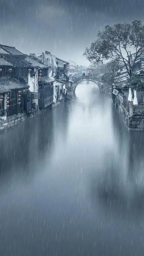 的照片,符合殷勤昨夜三更雨的意境,可以多发几张,最好有点古风的感觉