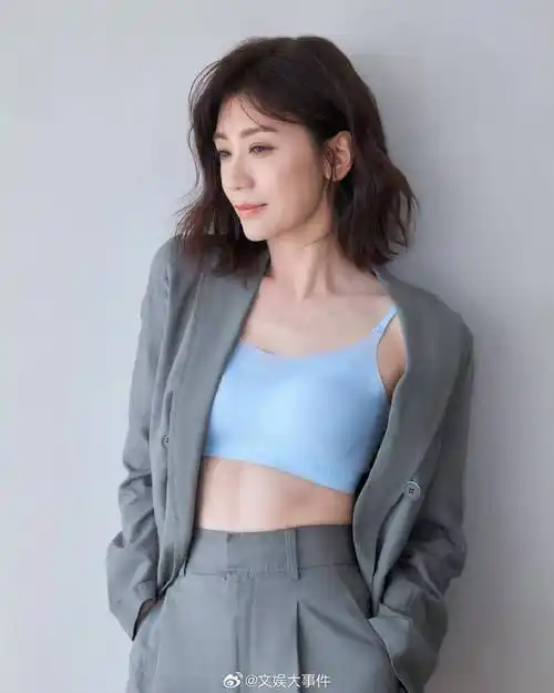 贾静雯拍过尺度最大内衣广告?她肤白貌美性感撩人_白色_肌肤_台湾