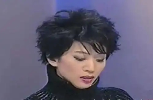 第二次化疗后梅艳芳参加节目录制,气若游丝口齿不清,太痛心!