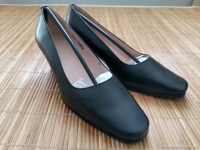 07女夏常服皮鞋高跟鞋37