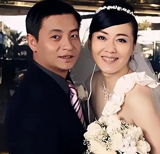 李琳前夫的一巴掌扇到两人离婚,二婚嫁给世界冠军,如今生活怎样_李大