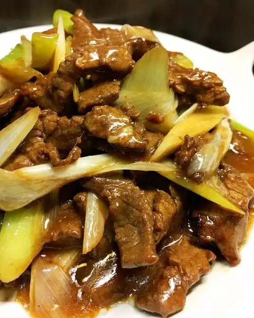 我很家常做的葱爆牛肉