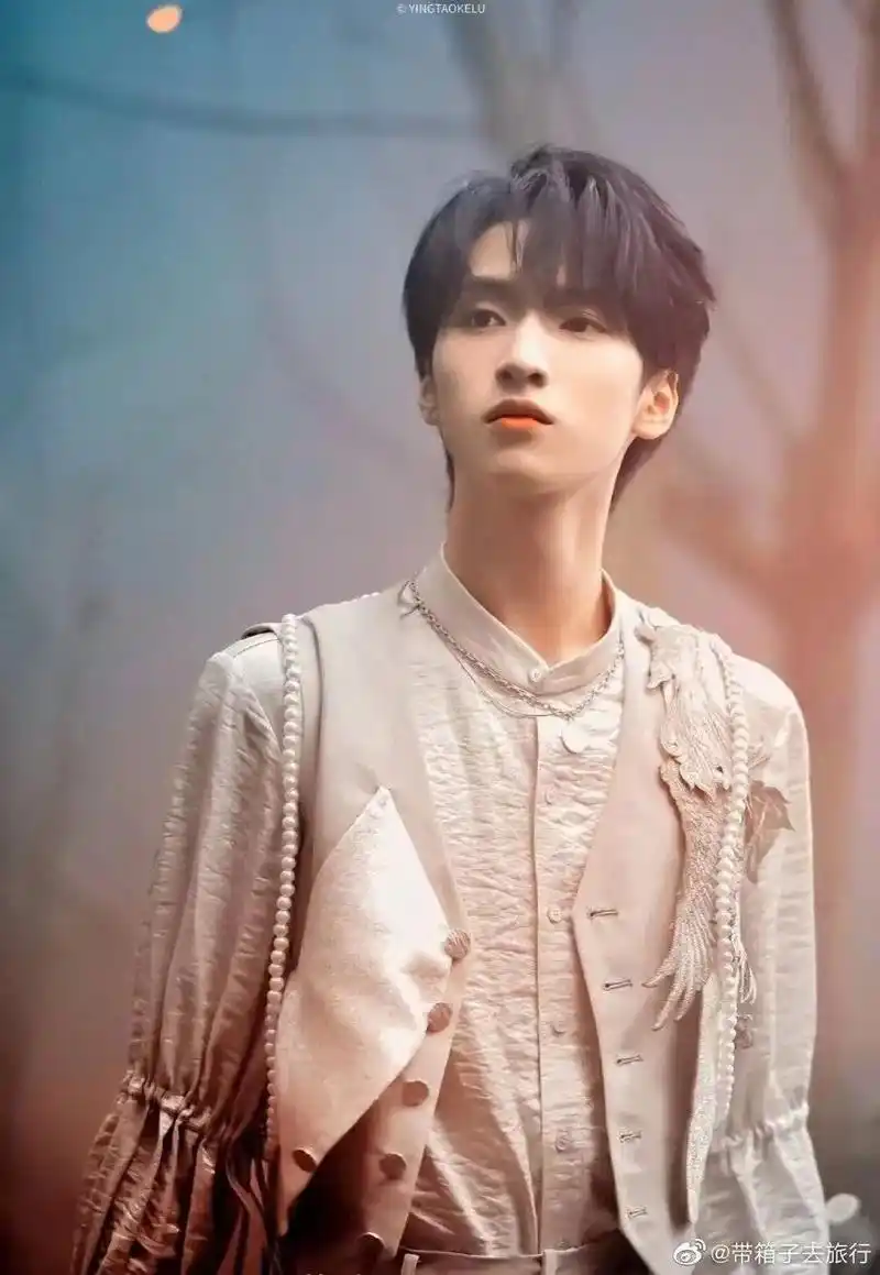 祝你们高考顺利金榜题名  得到自己理想的成绩 #马嘉祺#宋亚 - 抖音