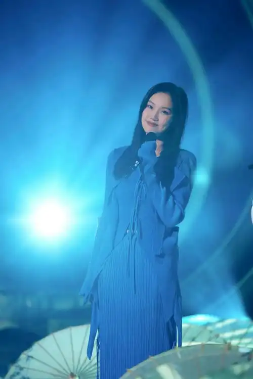 黄龄再唱high歌##黄龄把high歌改编了