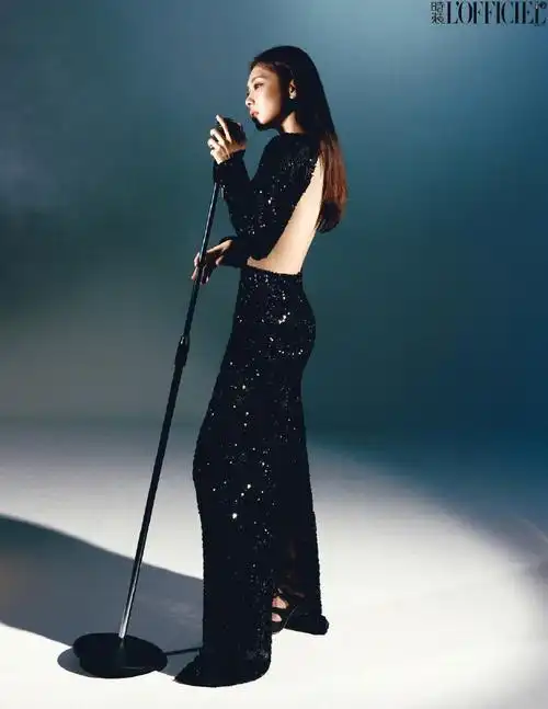 《乘风破浪的姐姐》让女团 missa 出道的@王霏霏fei被国内观众熟知