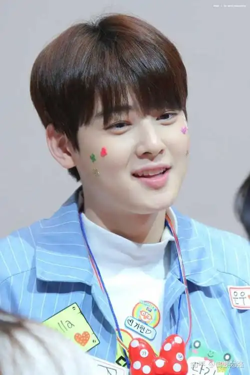 既然有人赞我      那我给大家更点胖胖的车银优吧