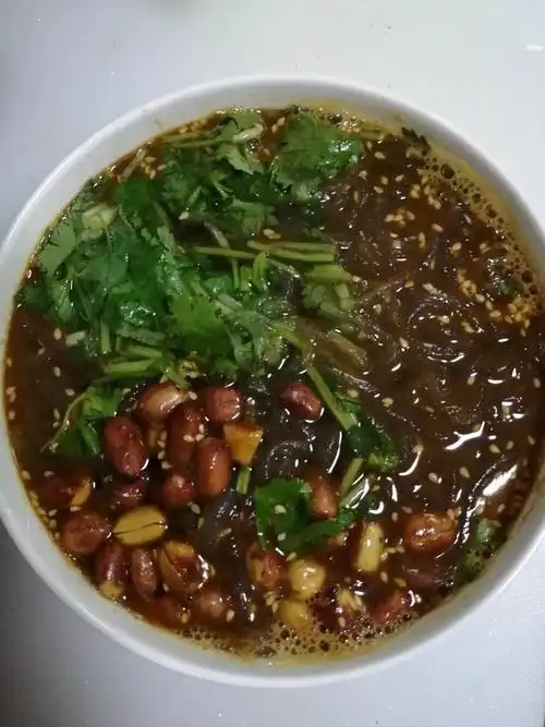 下厨房用户0rb9做的家庭版酸辣粉