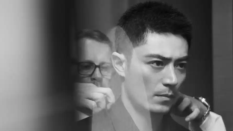 霍建华最新西装帅气写真高清桌面壁纸壁纸