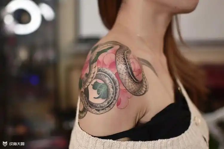 肩部背部纹身图案大全 - 纹身大咖