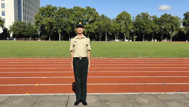 这才是一个军人该有的模样标准版单个军人队列动作教学法