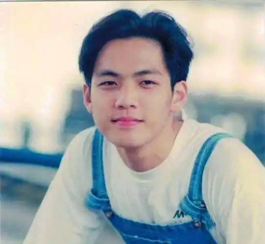 原创原创街舞3队长钟汉良按年龄他可以当王一博的爸吹爆他颜值