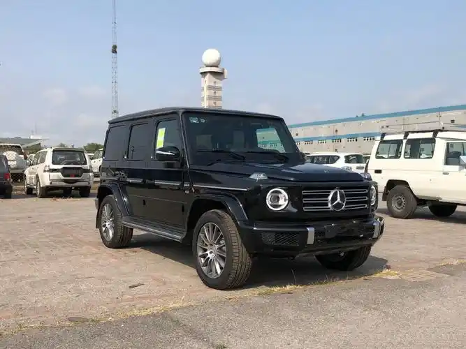 因为我一台奔驰大g是很多男人的梦想.