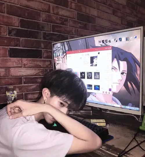 特别清晰的帅哥帅气图片男生头像