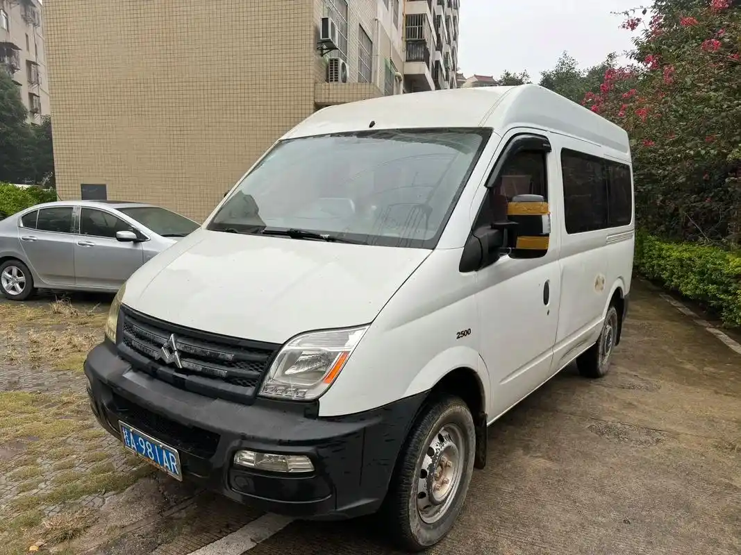 热门话题 2012年柴油大通大面包全款3.58万包过户省油 - 抖音