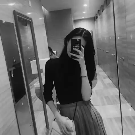 超拽霸气高冷女生头像黑白,爱—这种离谱感觉