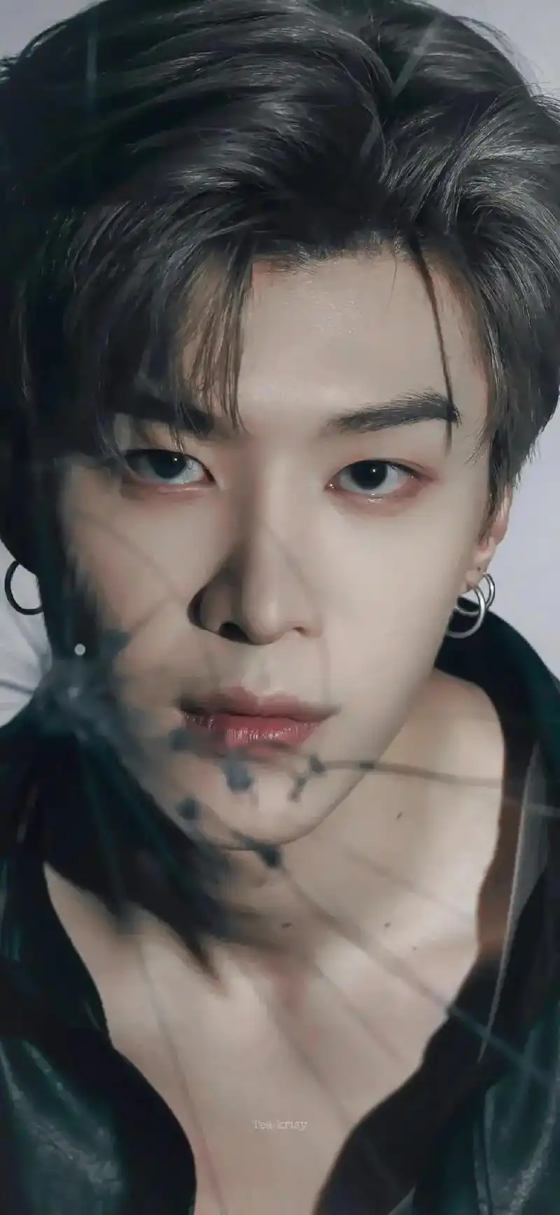 范丞丞#颜值分享 分享一波丞丞壁纸 - 抖音