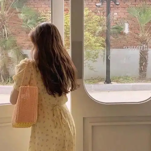 美女侧脸微信头像图片美女侧脸微信头像图片真实