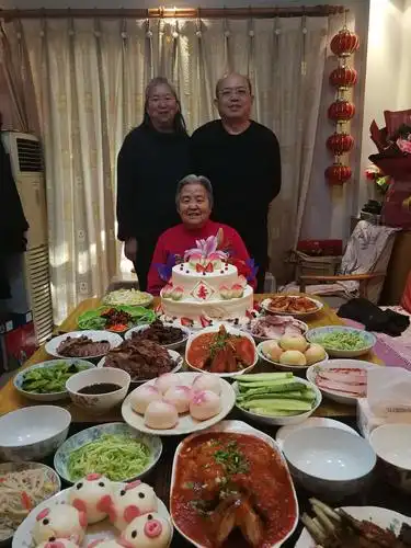 母亲86岁生日家宴