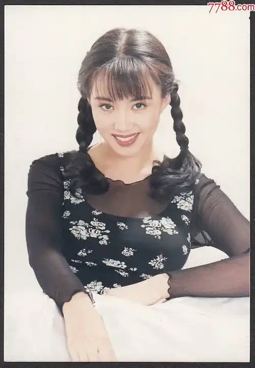 美女演员马丽(4张)-老照片-7788票证网
