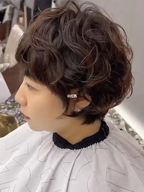 超短发烫发灵魂烫发短发发型 减龄圆脸女生短发分享|||【日系超短发