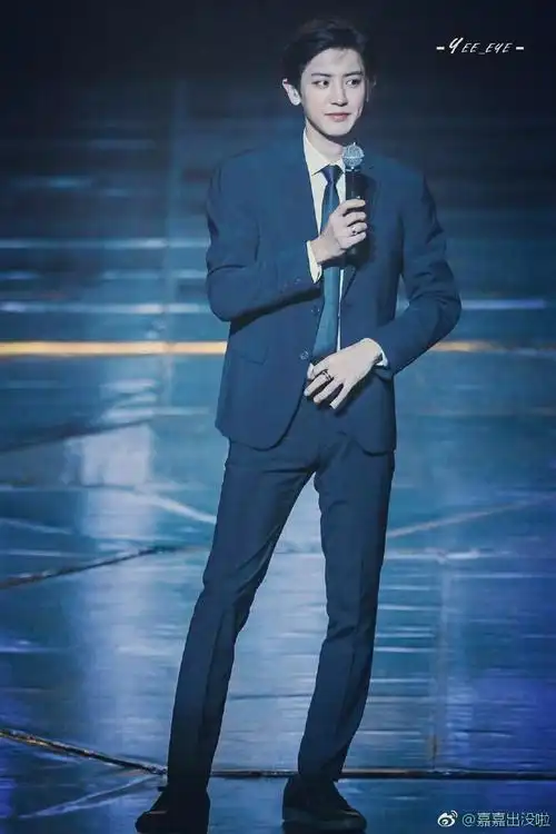 exo朴灿烈高清壁纸