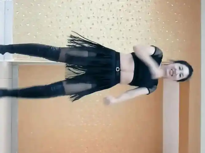 金金广场舞[舞之迷]巧小君广场舞jm假面#维拉 #舞艺吧 #优尚舞姿