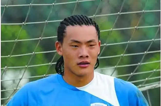 王大雷曾经让山东球员和球迷头疼,续约后大概率在山东队退役