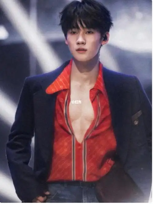 张哥腹肌好好看