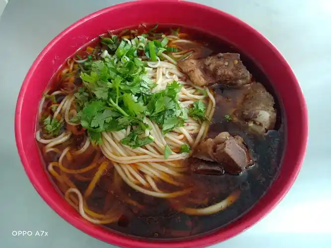 红烧排骨面