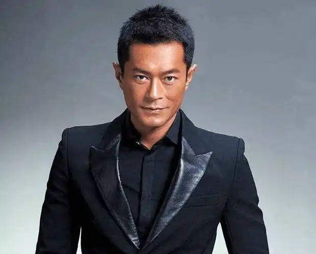 古天乐皮肤白的时候很帅,为什么非要把皮肤晒黑?_白龙王_帅哥_影像