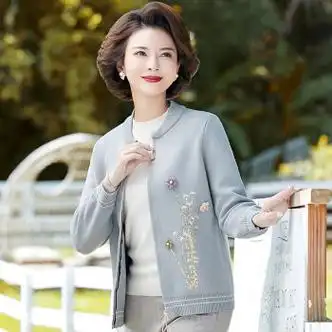 捌姿爱50岁妈妈羊毛衫春秋装毛衣外套中1老年女装夹克针织开衫中年40