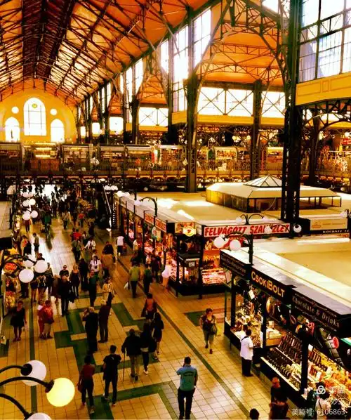 著名的中央大市场,作为一个历史产物,实实在在地留到了今天.