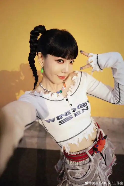 我们的歌##苏醒吴莫愁爱是怀疑冲击感##苏醒吴莫愁爱是怀疑燃炸全