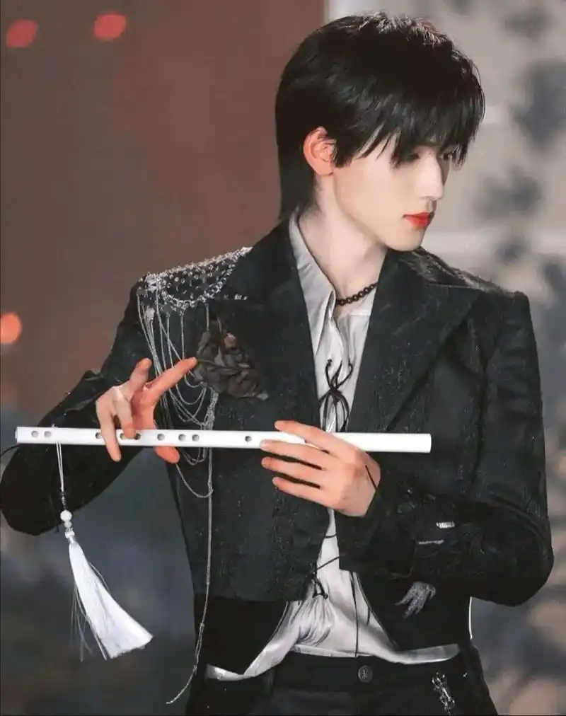 宋亚轩 #宋亚轩优酸乳 #宋亚轩优酸乳代言人 @可爱的菜马孩