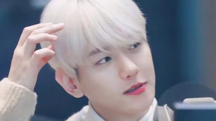 非她不娶?边伯贤告白对绯闻女友裴珠泫(irene)的心意?