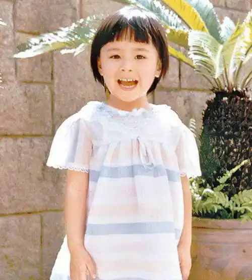 正是由于这个原因,阿娇小时候没有几个真正的朋友.