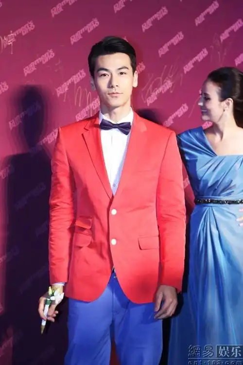 戴向宇回国红毯首秀