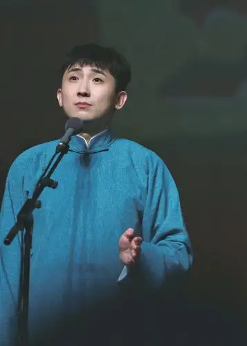 尚九熙小朋友要开心