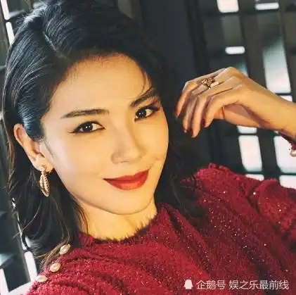 42岁刘涛,人美心灵更美