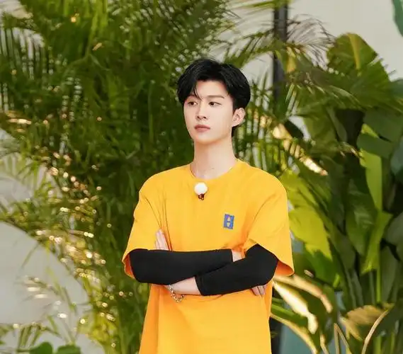 嗨放派:范丞丞,魏大勋打嗝"无牛问津",任嘉伦假扮植物帅气!