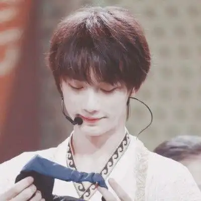 丁程鑫头像女生专用搞笑