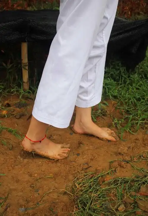 赤脚(赤脚)_石塘网