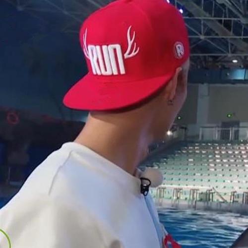 鹿晗同款帽子嘻哈帽邓超奔跑吧迪丽热巴字母run鹿角鸭舌夏遮阳帽