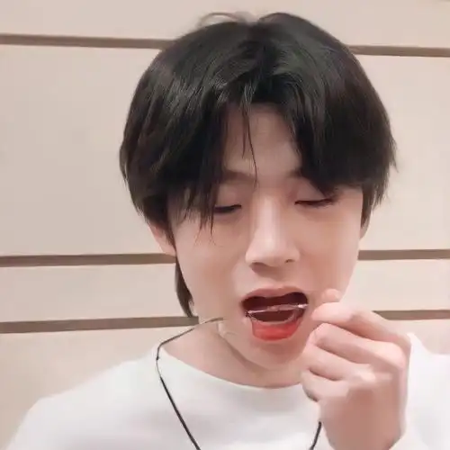 【张嘉元】可爱鬼头像