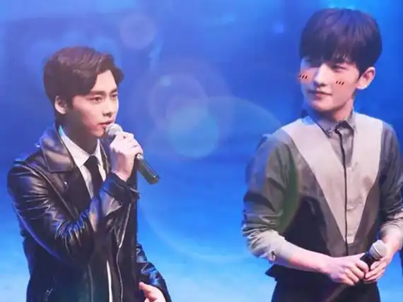 图当红小生杨洋和李易峰的照片帅气相当这对cp太养眼