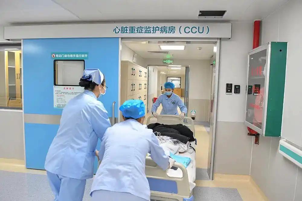 百色市人民医院心内科二区心脏重症监护病房ccu揭牌投入使用