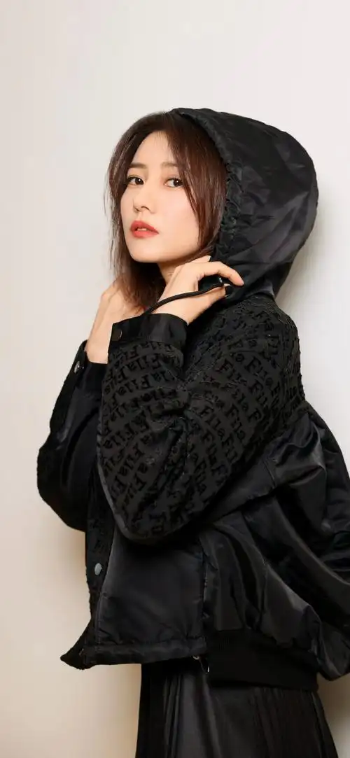 "高圆圆"手机高清壁纸·原图上传,记得查看原图再保存.#高圆圆