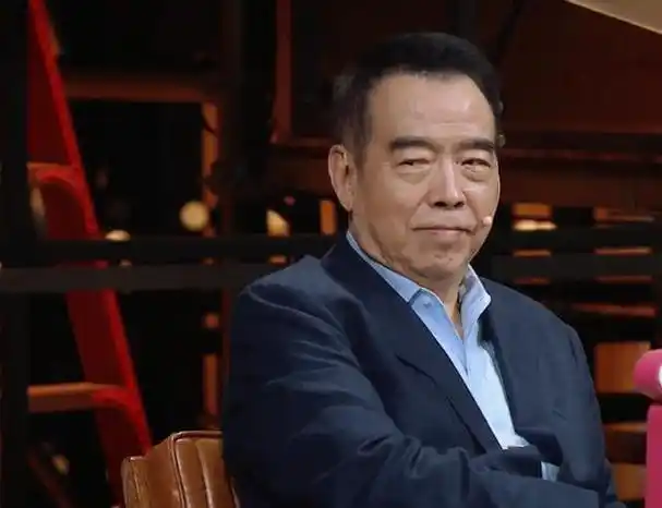 被一碗红烧肉泡到手,嫁大16岁的导演陈凯歌,陈红为爱牺牲了太多